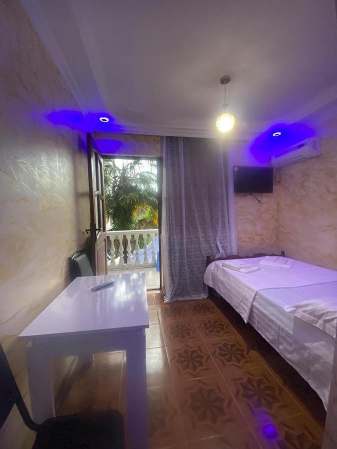 Elite Palace Plus Hotel Batumi Eksteriør bilde