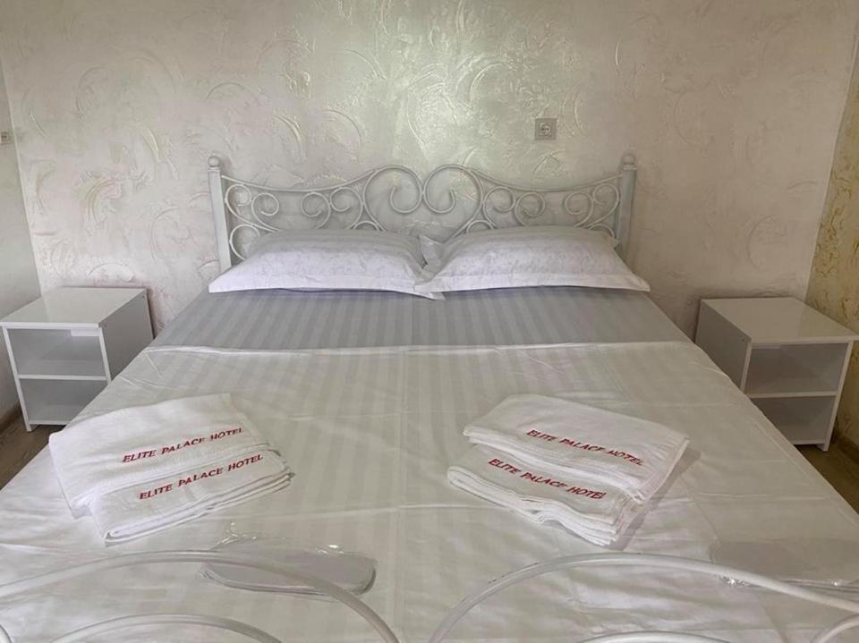 Elite Palace Plus Hotel Batumi Eksteriør bilde