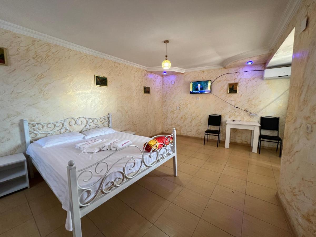 Elite Palace Plus Hotel Batumi Eksteriør bilde